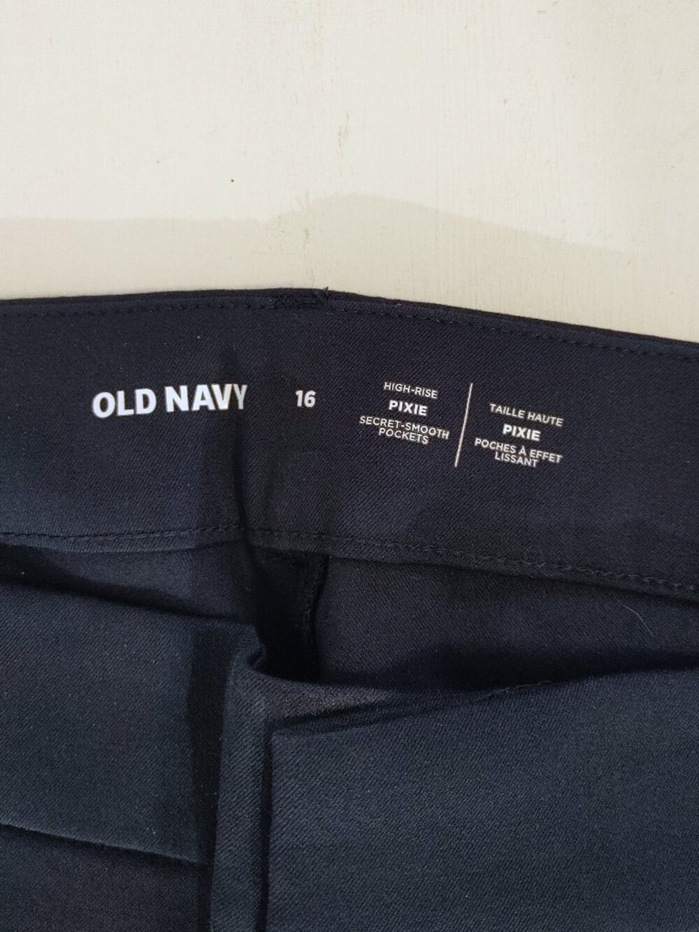 Old Navy Straight Leg Pants in Navy - Picture 3 of 5